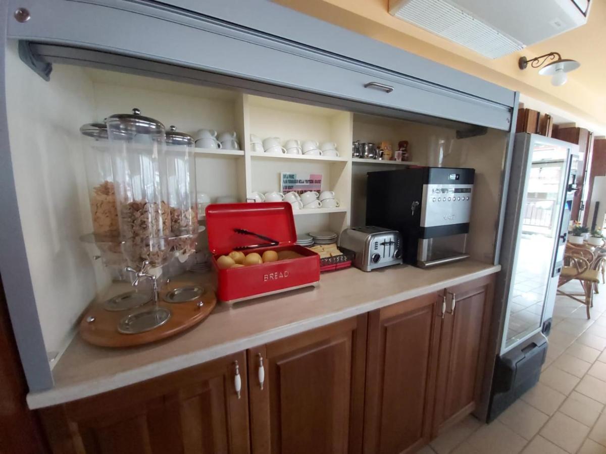 Albergo Casa Este 브렌조네 술 가르다 외부 사진