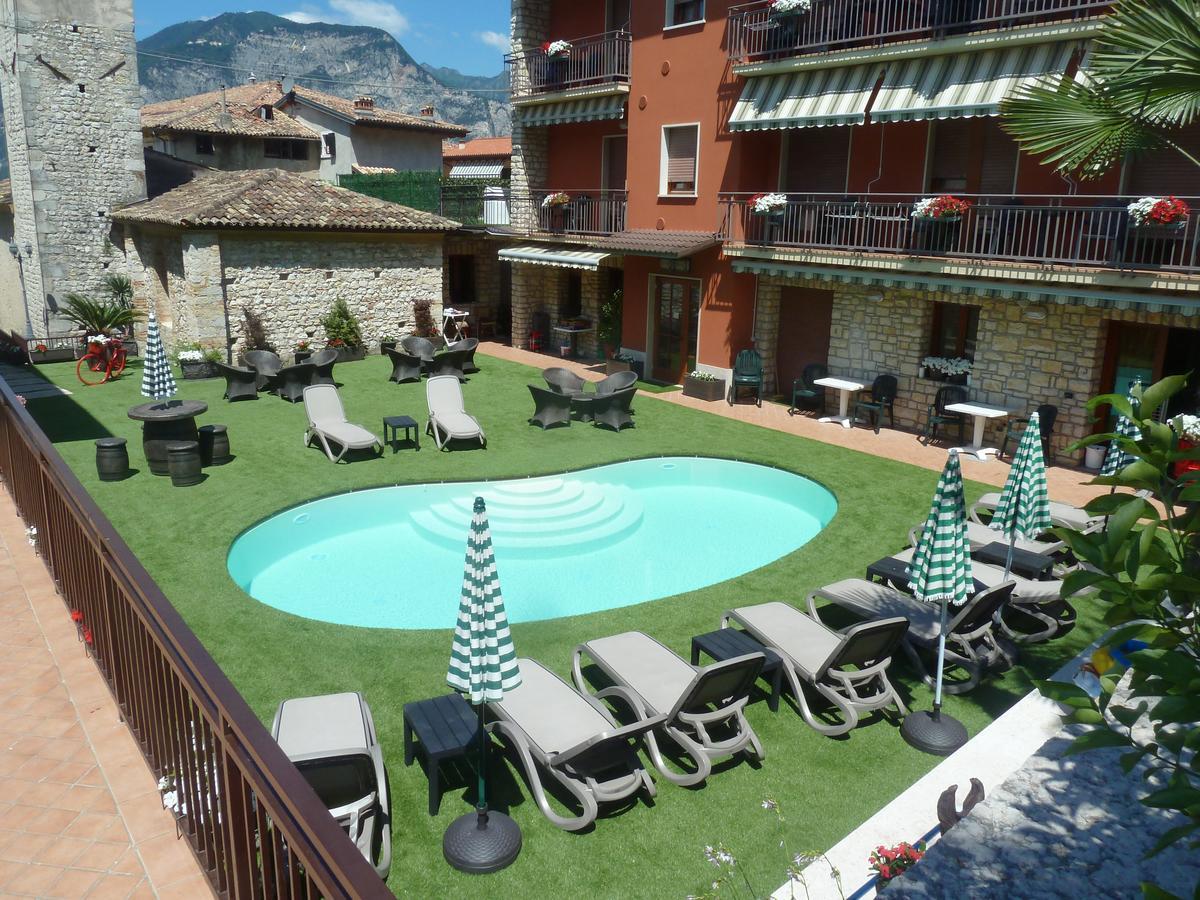 Albergo Casa Este 브렌조네 술 가르다 외부 사진